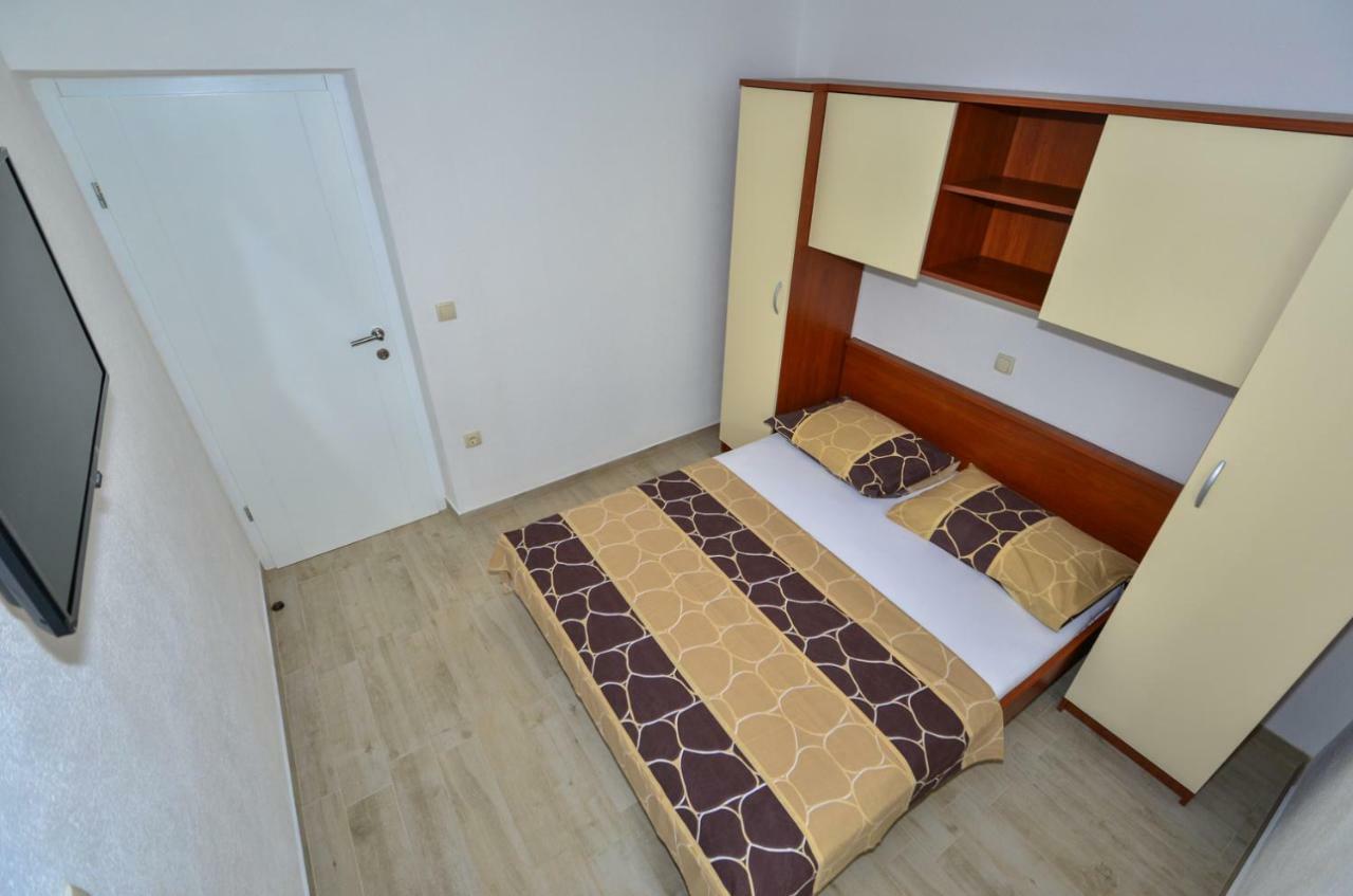 Dina Apartment